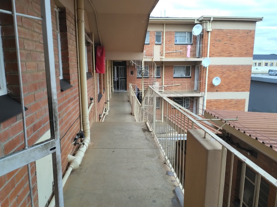 2 Bedroom Property for Sale in Bloemfontein Free State